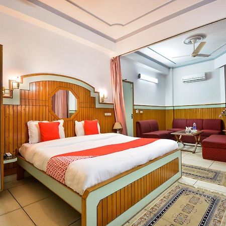 Oyo 46616 Hotel Abhinandan Jind Exterior photo