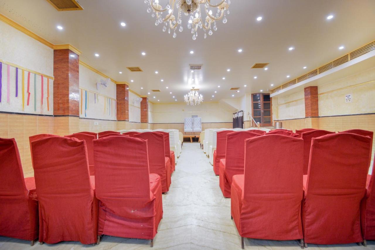 Oyo 46616 Hotel Abhinandan Jind Exterior photo