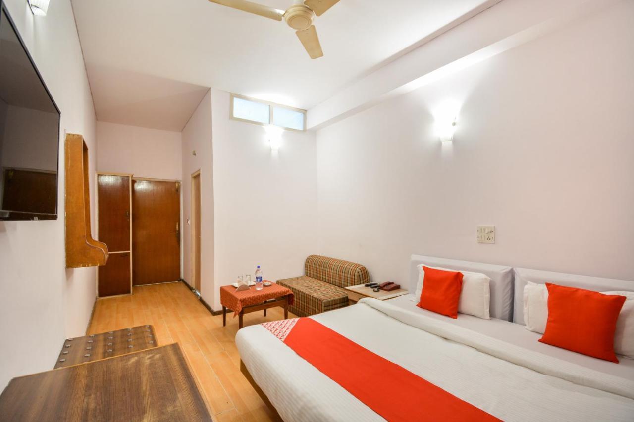 Oyo 46616 Hotel Abhinandan Jind Exterior photo