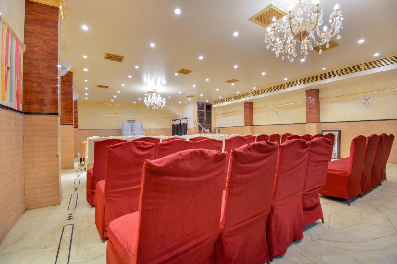 Oyo 46616 Hotel Abhinandan Jind Exterior photo